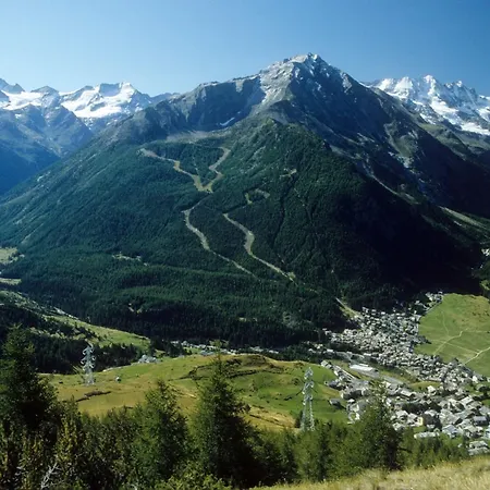 Grauson 3* Cogne