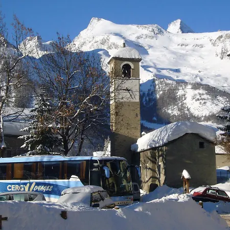 Grauson Hotel 3*